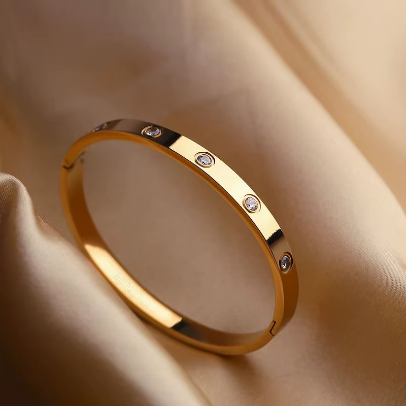 2024 New Trendy Crystal Love Bangles Cubic Zirconia Bracelets Couple Luxuxy Jewelry Stainless Steel Bangles for Women Gift Sl295
